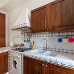 Guesthost - Bright - San Pietro & Castel Sant'angelo Apartment